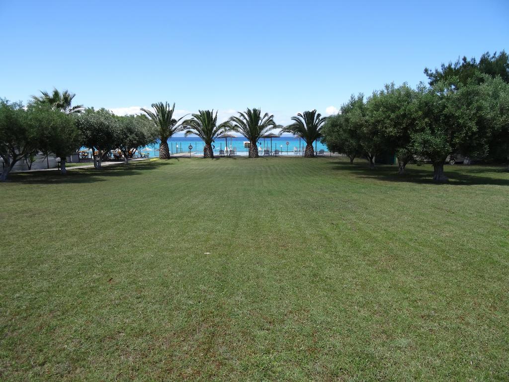Kopsis Beach Hotel Pefkochori Exterior foto